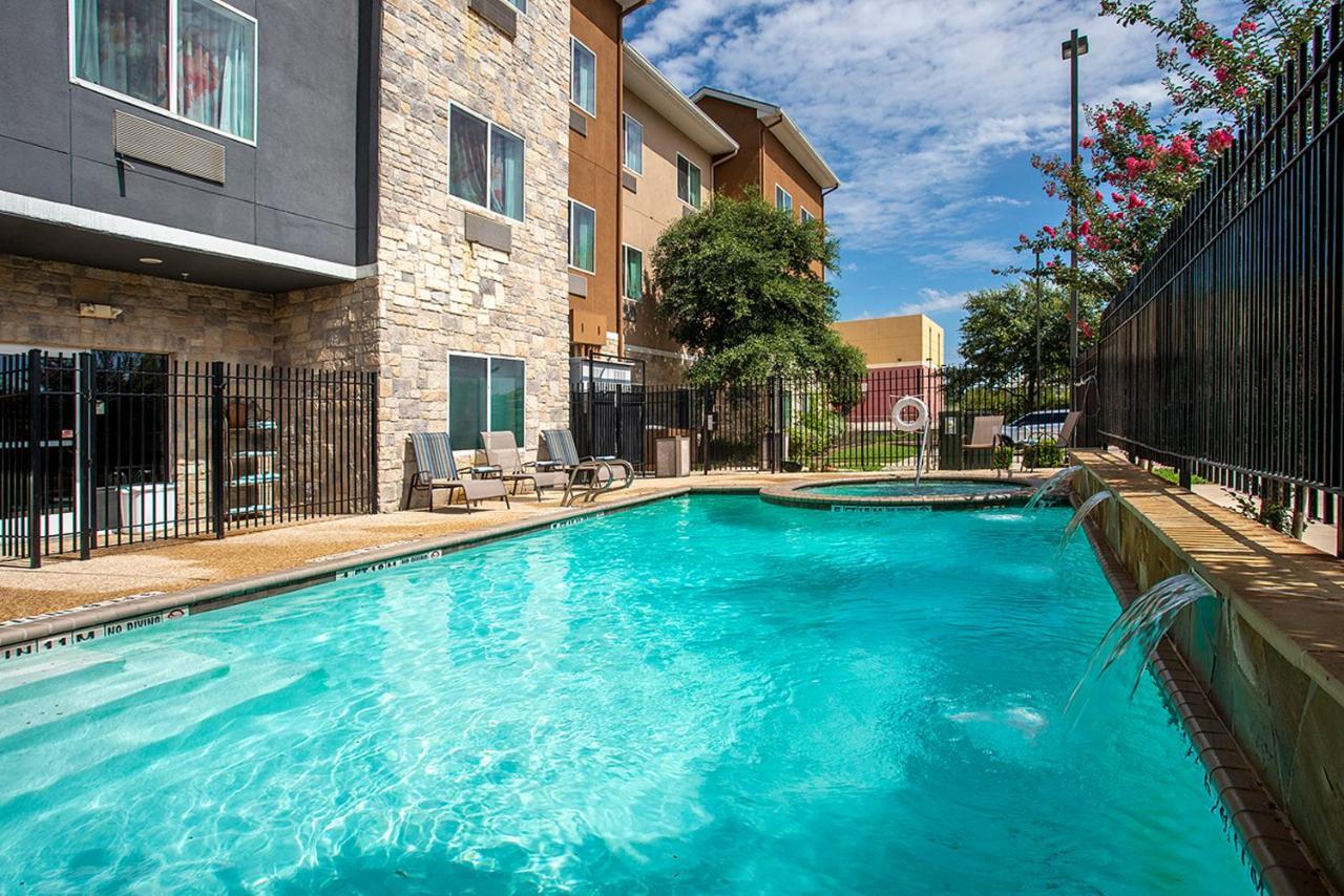 Hotel Fairfield And By Marriott San Antonio