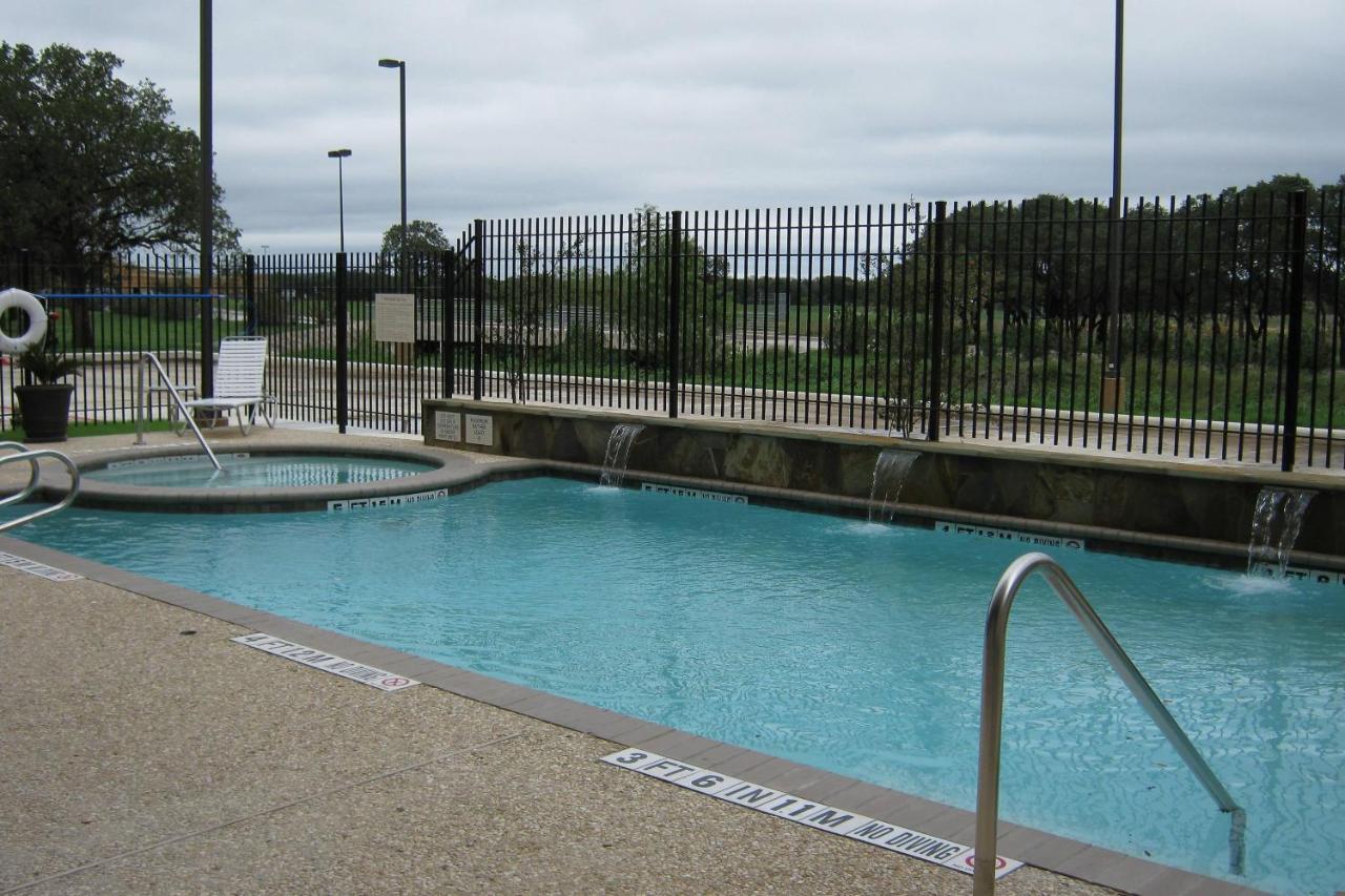 Fairfield And By Marriott San Antonio Hotel